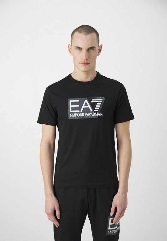 T-shirt Emporio Armani con stampa, nera.