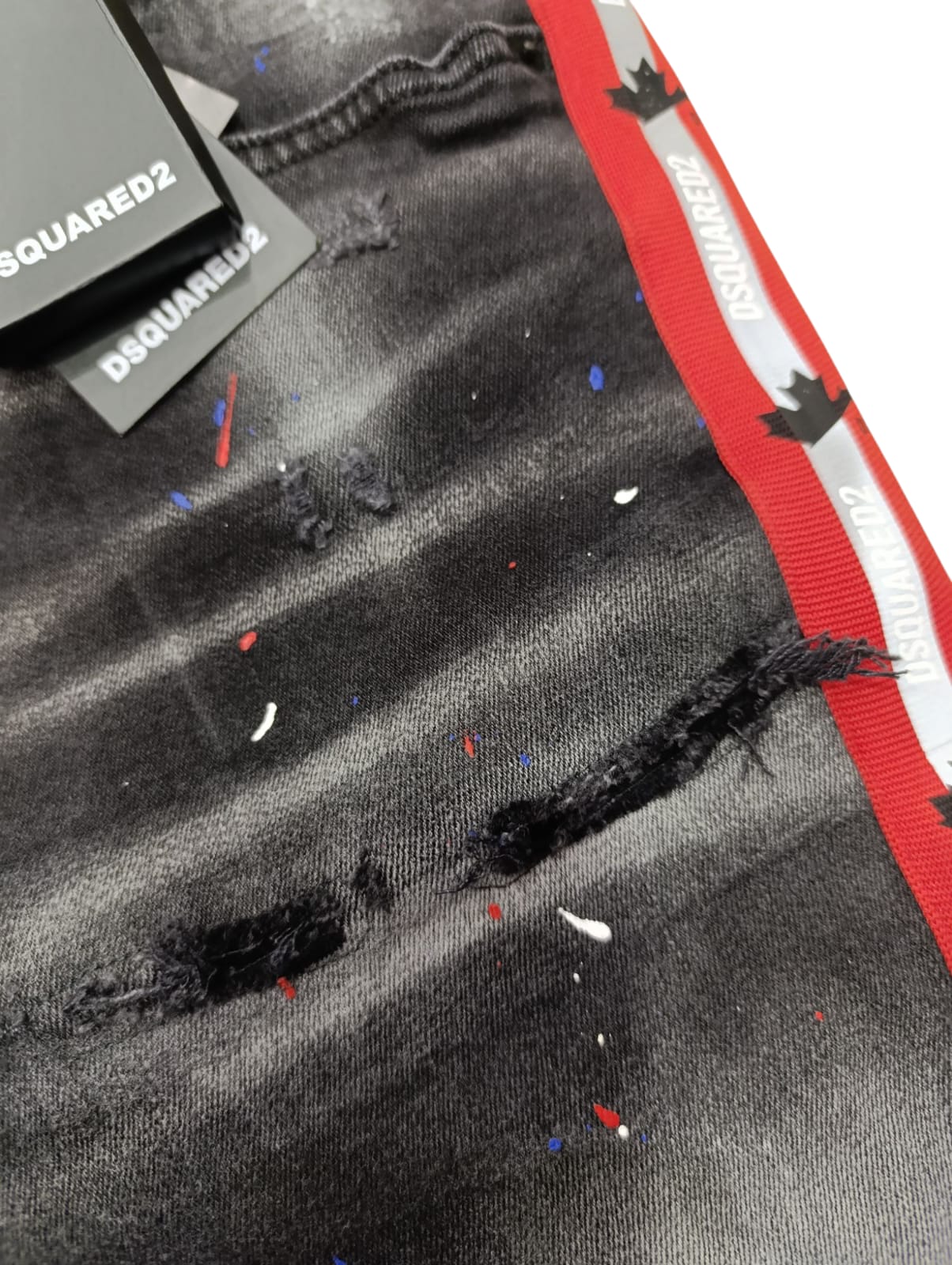 Pantaloncino DSQUARED2 jeans Grigio scuro con fascia rinfrangente laterale