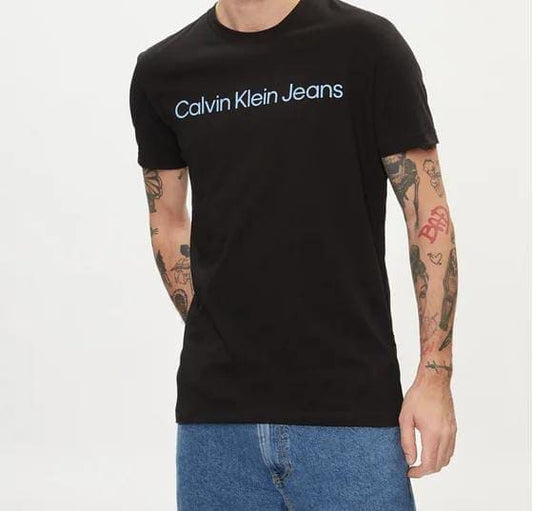T-shirt Calvin Klein nera