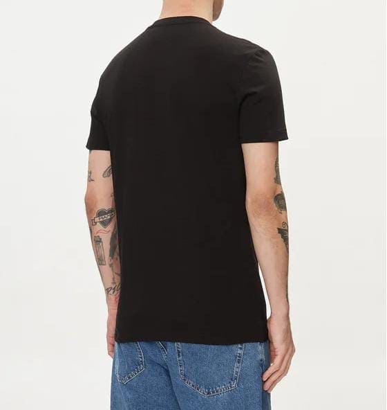 T-shirt Calvin Klein nera