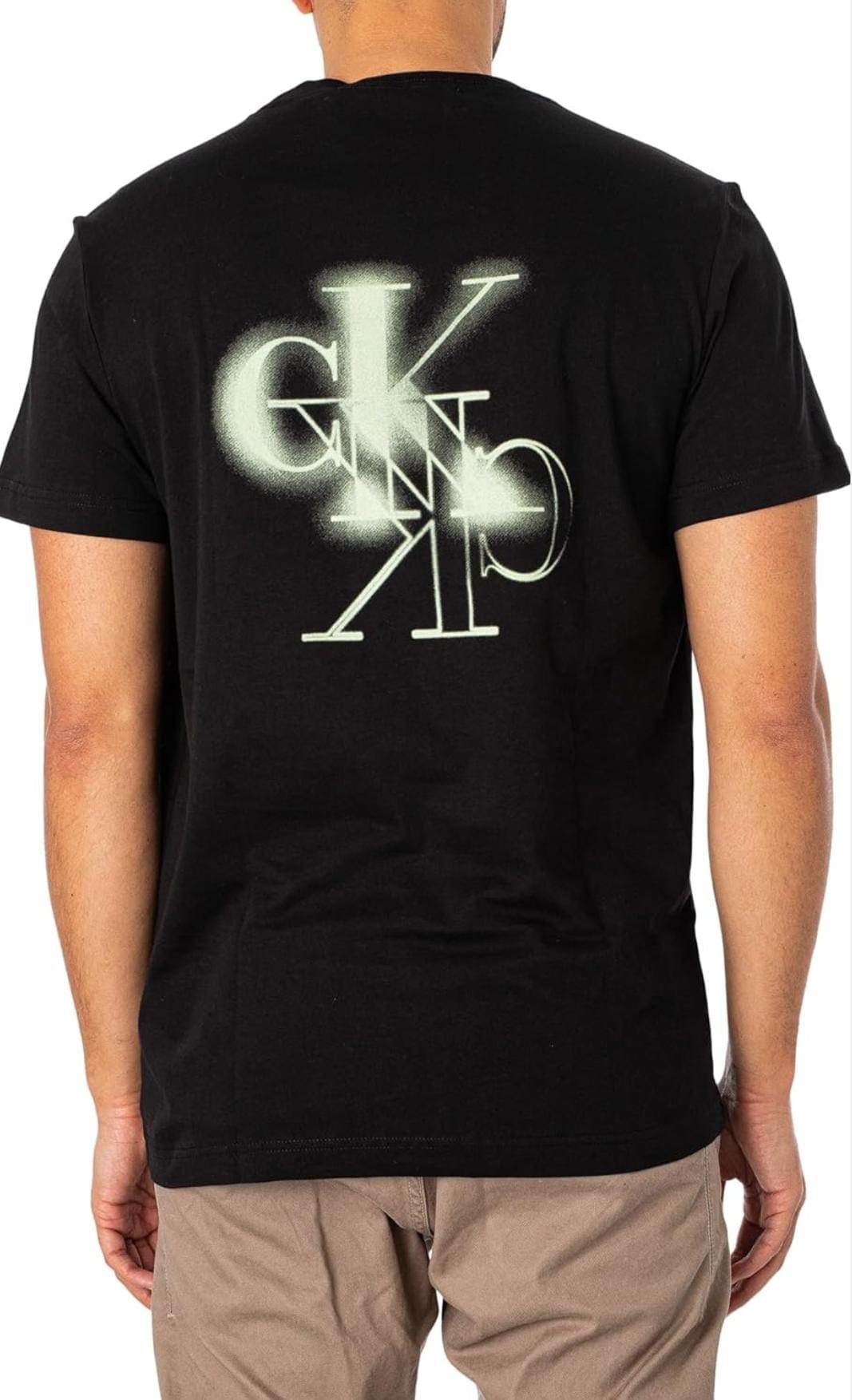 T-shirt Calvin Klein nera